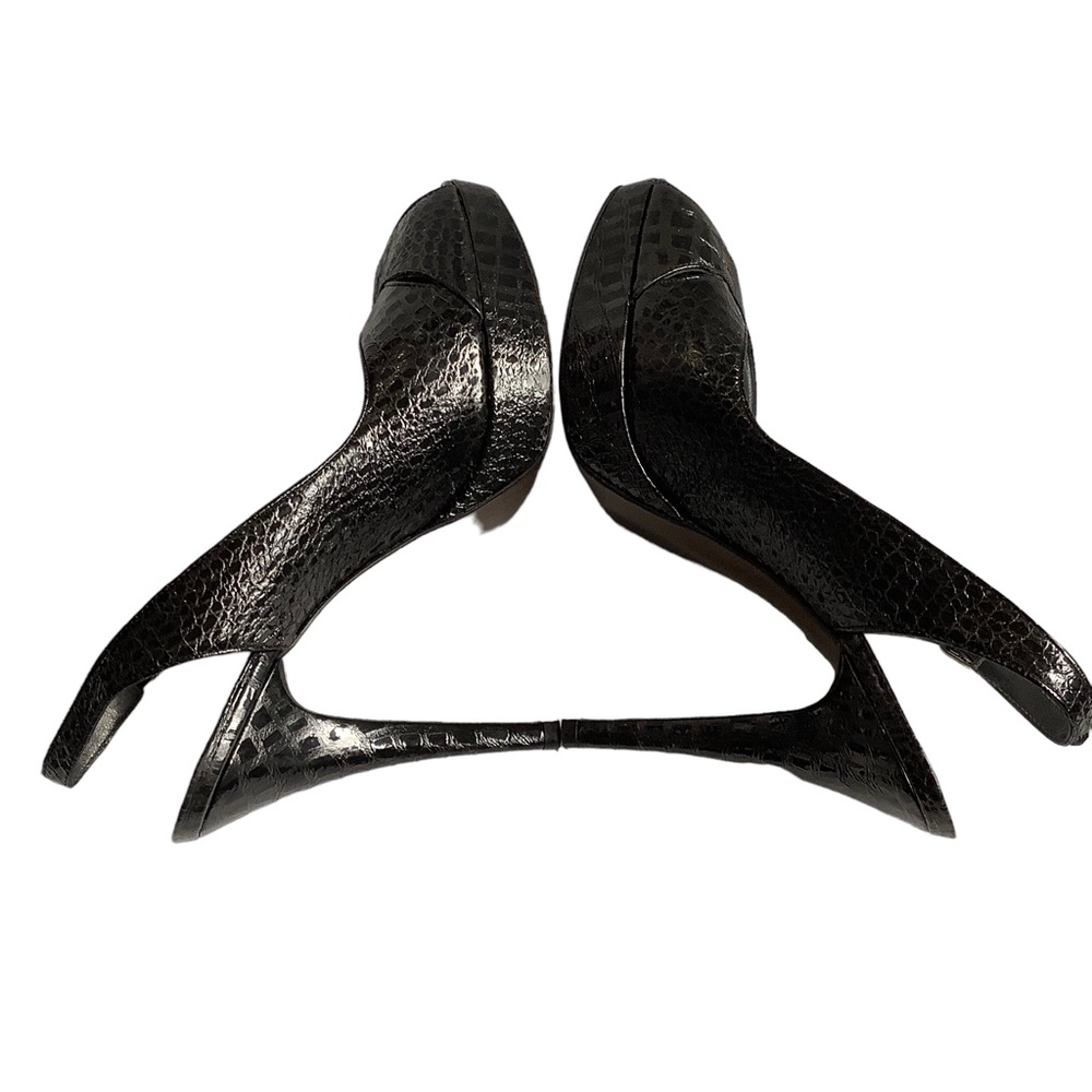 Stuart Weizman Crocodile Print Strappy Heels Peep… - image 6